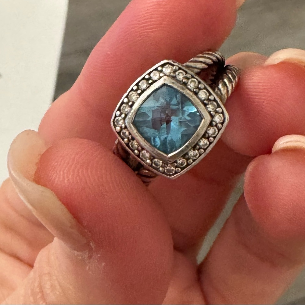 David Yurman Petite Albion Sterling Silver with Blue Topaz and Diamonds Size 6 - Picture 3 of 13